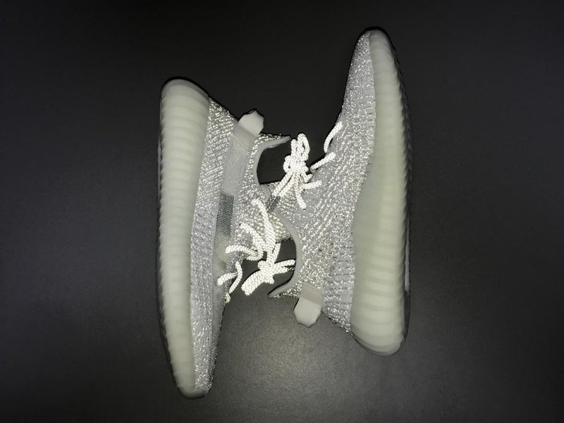 Yeezy static hot sale reflective box